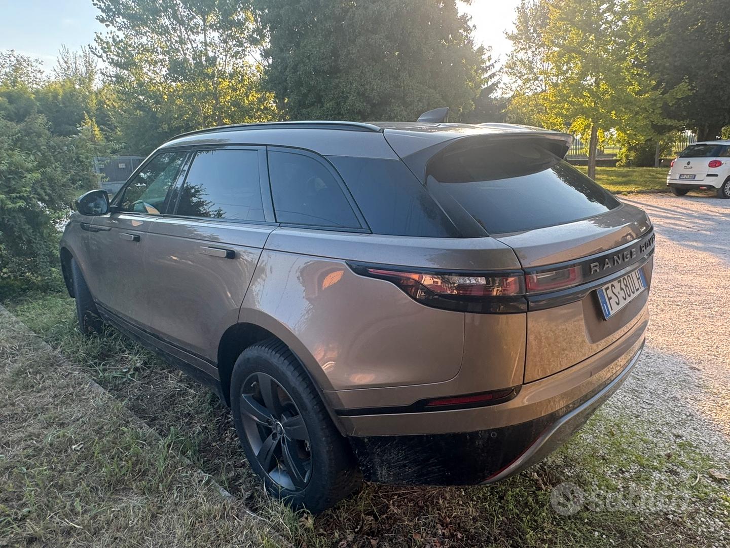 Land Rover Range Rover Velar 2018 photo 3