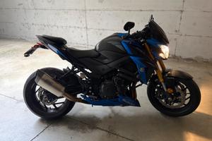 Suzuki Gsx-s 750