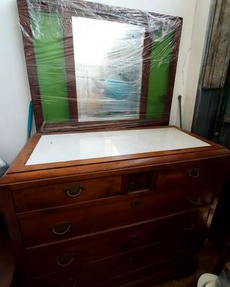 Cassettone in noce fine 800
