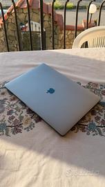 MacBook Pro 16” (Intel i7) - 16GB RAM / 512GB SSD