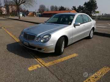 Mercedes E 270  D