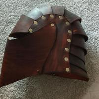 elmo cosplay da cavaliere in cuoio lavorato a mano