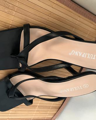 Sandali infradito tulipano neri con tacco nuovi