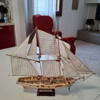 MODELLISMO BARCA IN LEGNO