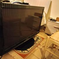 Televisore schermo piatto 42" pollici con decoder