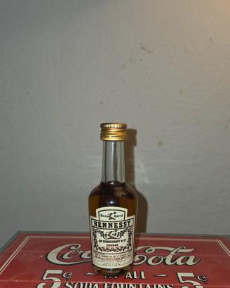 Mignon Miniature Hennessy Bras Arme Cognac