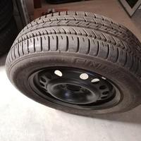 Pneumatico Michelin compreso di cerchione 