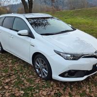 Toyota Auris SW 1.8 hybrid 
