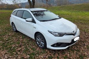 Toyota Auris SW 1.8 hybrid 