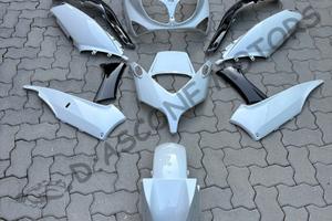 KIT CARENE IN O-F-F-E-R-T-A TMAX 01 07 BIANCO E NE