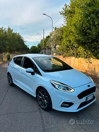 Ford fiesta mk8 st line