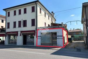 NEGOZIO A CROCETTA DEL MONTELLO