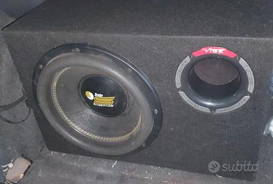 materiale audio per auto
