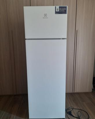 frigorifero con freezer  