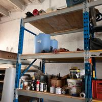 Scaffalura certificata.