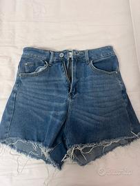 pantaloncini jeans