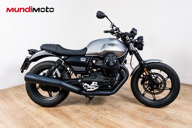 MOTO GUZZI V7 STONE 850 - 2025