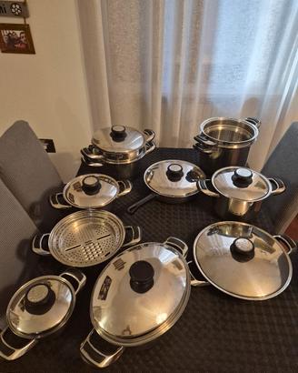 Batteria Mondial Casa 21 pezzi  pari al nuovo