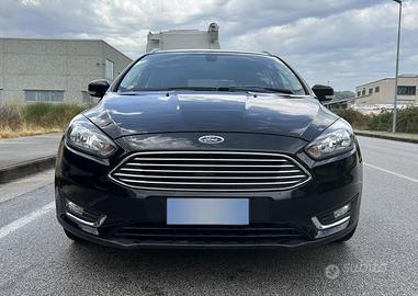 Ford Focus Station Wagon TITANIUM