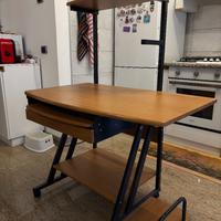 Scrivania in legno di olmo