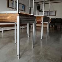 11 TAVOLI LEGNO IMPILABILI + 45 SEDIE IMPILABILI