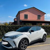 Totota C-HR motore 2.0 Hybrid, allestimento Trend