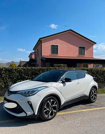 Totota C-HR motore 2.0 Hybrid, allestimento Trend