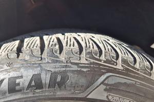 Gomme Pneumatici Goodyear Run Flat 225/45R18