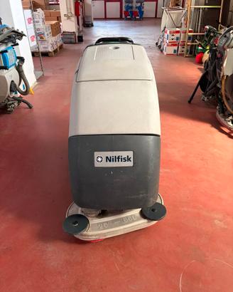 Nilfisk BA 651 lavasciuga professionale