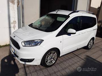 Ford Tourneo Courier N1 *UNICOPROPRIETARIO