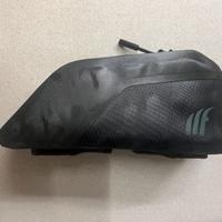 Tailfin top tube