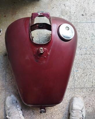 Kawasaki VN 800 serbatoio