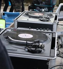 Coppia Giradischi Technics 1200 1210