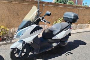 Kymco Downtown 200