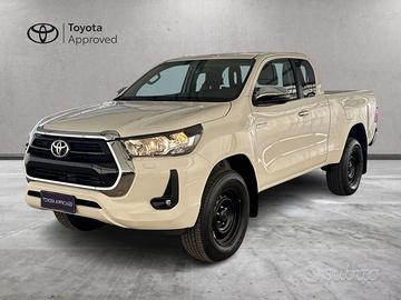 ToyotaOfficial Hilux 2.4 d-4d C&C 4x4 Comfort