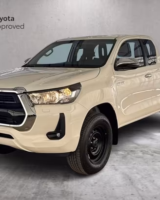 ToyotaOfficial Hilux 2.4 d-4d C&C 4x4 Comfort