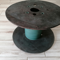 Tavolino in legno ricavato da bobina