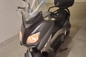 Yamaha X Max 250