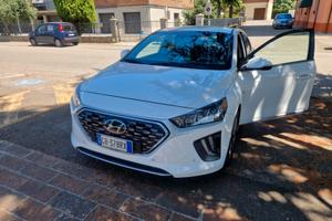 Hyundai Ioniq 1.6 Plug-in Hybrid DCT Tech