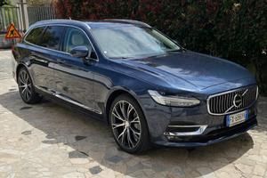 VOLVO V90 D4 AWD Geartronic Inscription