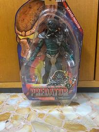 Neca scavage predator figure