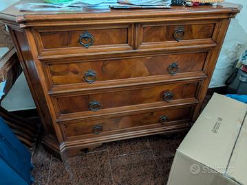 Cassettone e 2 comodini