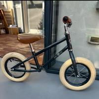 Bici balance con camera d’aria fatta a mano
