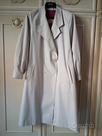 Impermeabile doppio petto con cintura beige da don