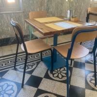 Tavolo e sedie per ristorante