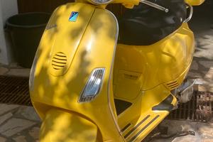 Vespa LX 150