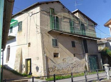 Immobile in asta di 259 m² con più di 5 locali e b