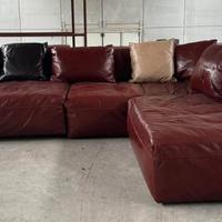 Divano 4 posti + puff