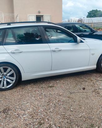 BMW 320 d Turing