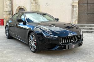 Maserati Ghibli 3.0 benzina 350 cv gransport